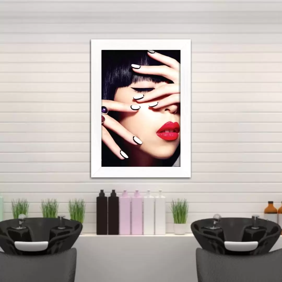 Quadro Decorativo Modelo Maquiada - Imagem 2