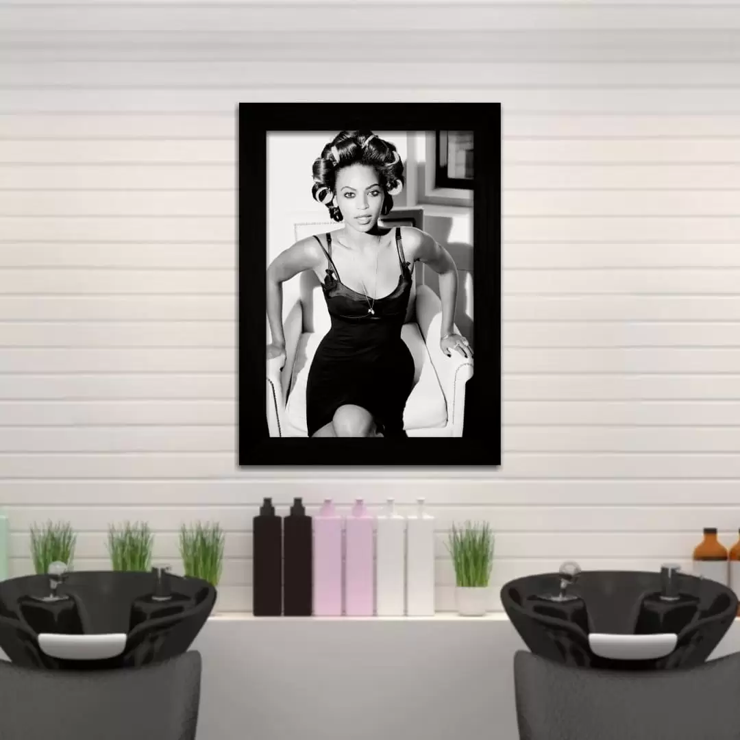 Quadro Decorativo Mulher Penteado - Moldura Preta - Quadro Decorativo Mulher Penteado - Moldura Preta -