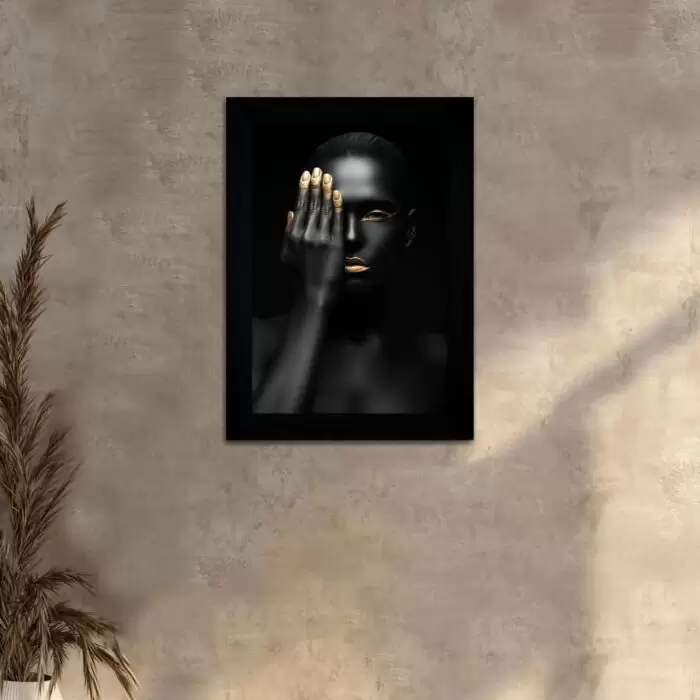 Quadro Decorativo Mulher Negra-Tapa-Olho - Moldura Preta -