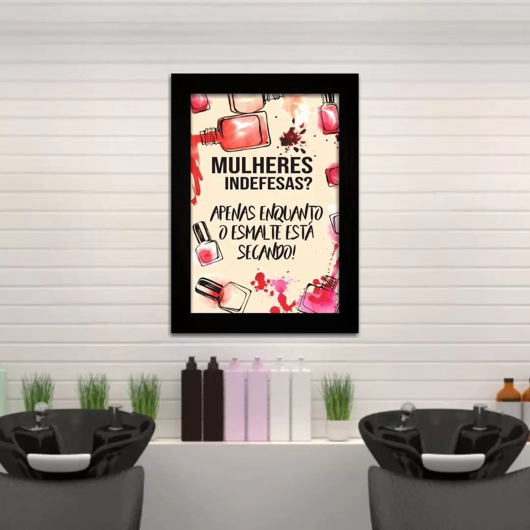 Quadro Decorativo Frase - Indefesas? - Moldura Preta - Quadro Decorativo Frase - Indefesas? - Moldura Preta -