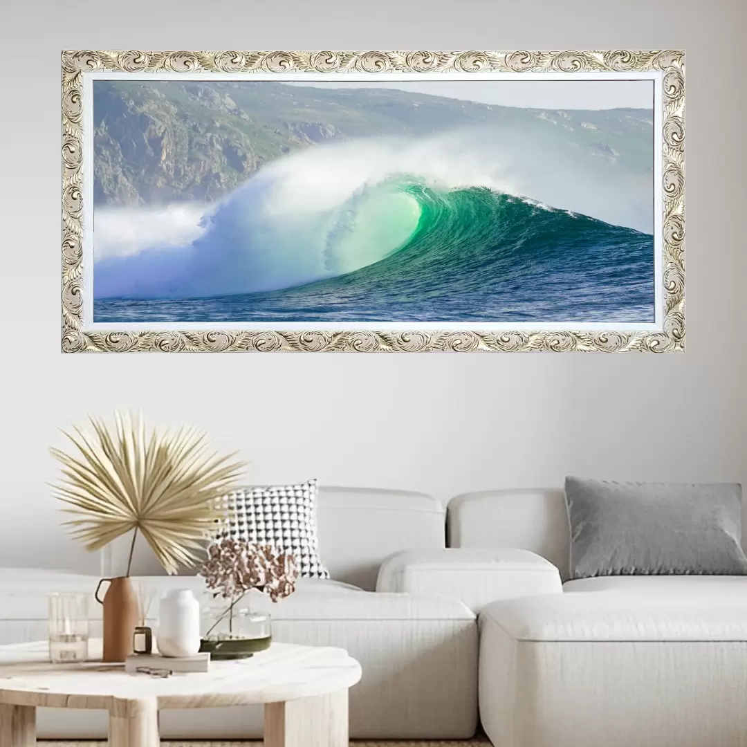 Quadro Decorativo Onda - Modelo Panoramico - Moldura Luxo Bege Ambientado