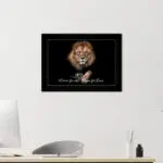 Quadro Decorativo Leão Nunca-Foi... - Moldura Preta Ambientado