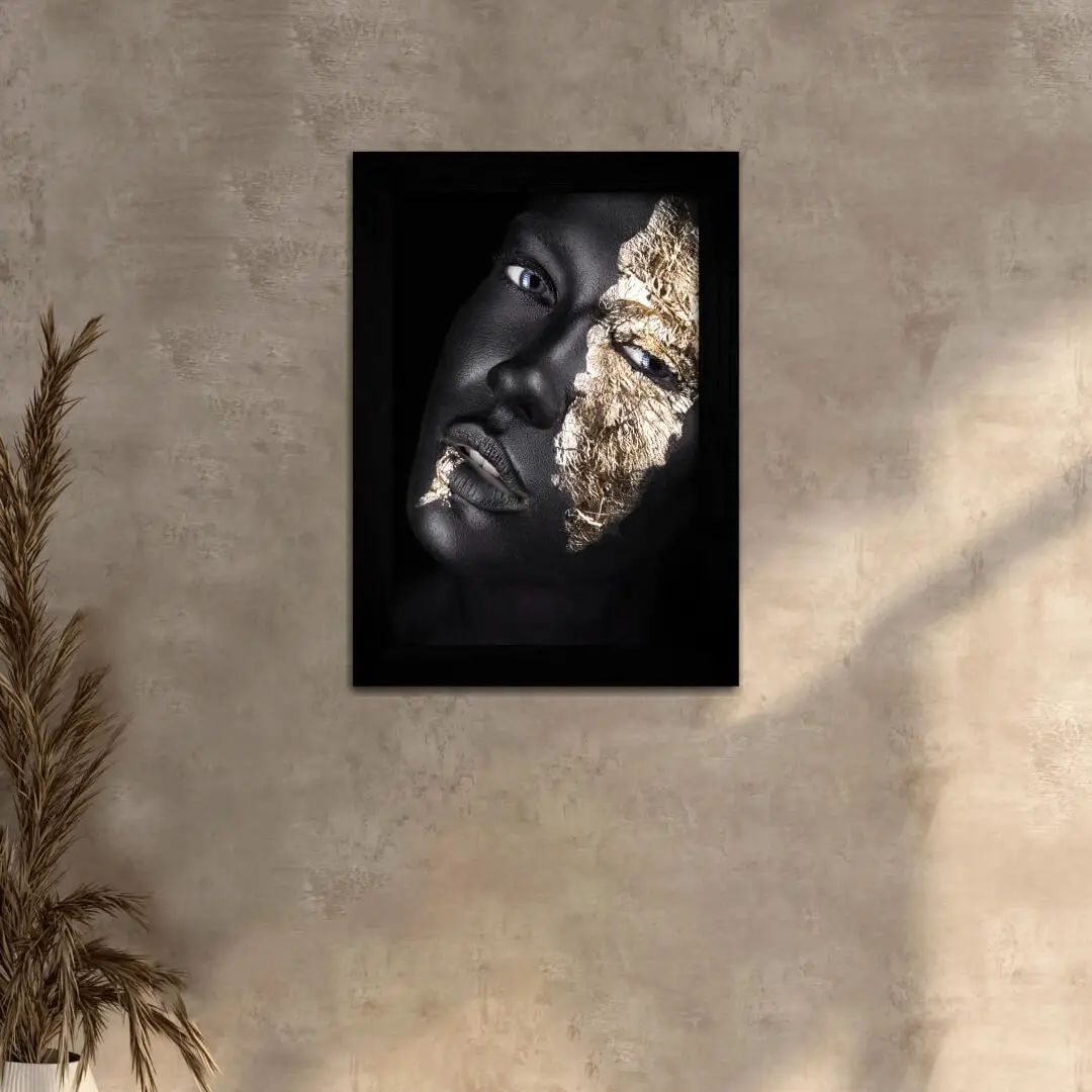 Quadro Decorativo Mulher-Afro-de-Ouro - Moldura Preta -
