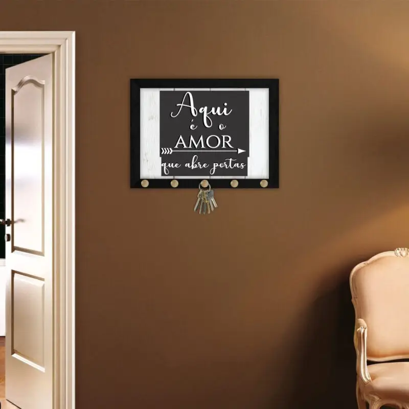 Quadro-Porta-chave-Aqui-é-Amor