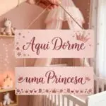 Placa 2 Partes - Aqui dorme